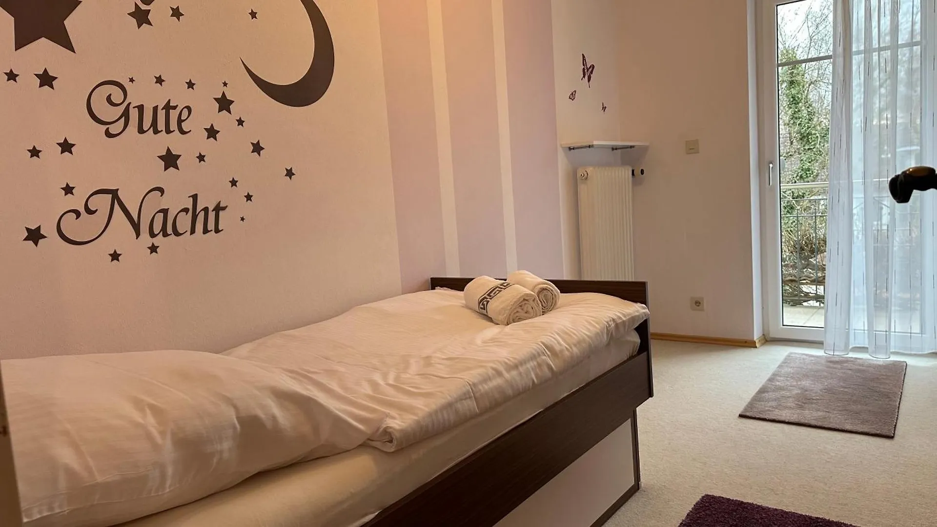 Oase1 Mit Parkplatz, Automatische Kaffeemaschine Und Kueche Apartment Untermeitingen Germany