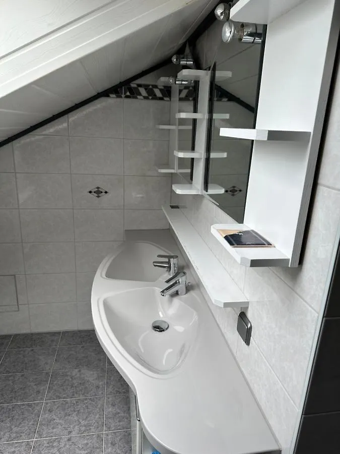 Oase1 Mit Parkplatz, Automatische Kaffeemaschine Und Kueche Apartment Untermeitingen